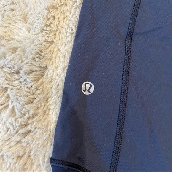Lululemon Blue Ruched practice daily Crop Leggings 8 - Picture 10 of 12